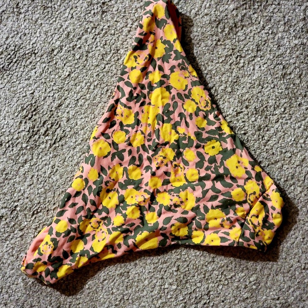 Bikini - Picture 2 of 5